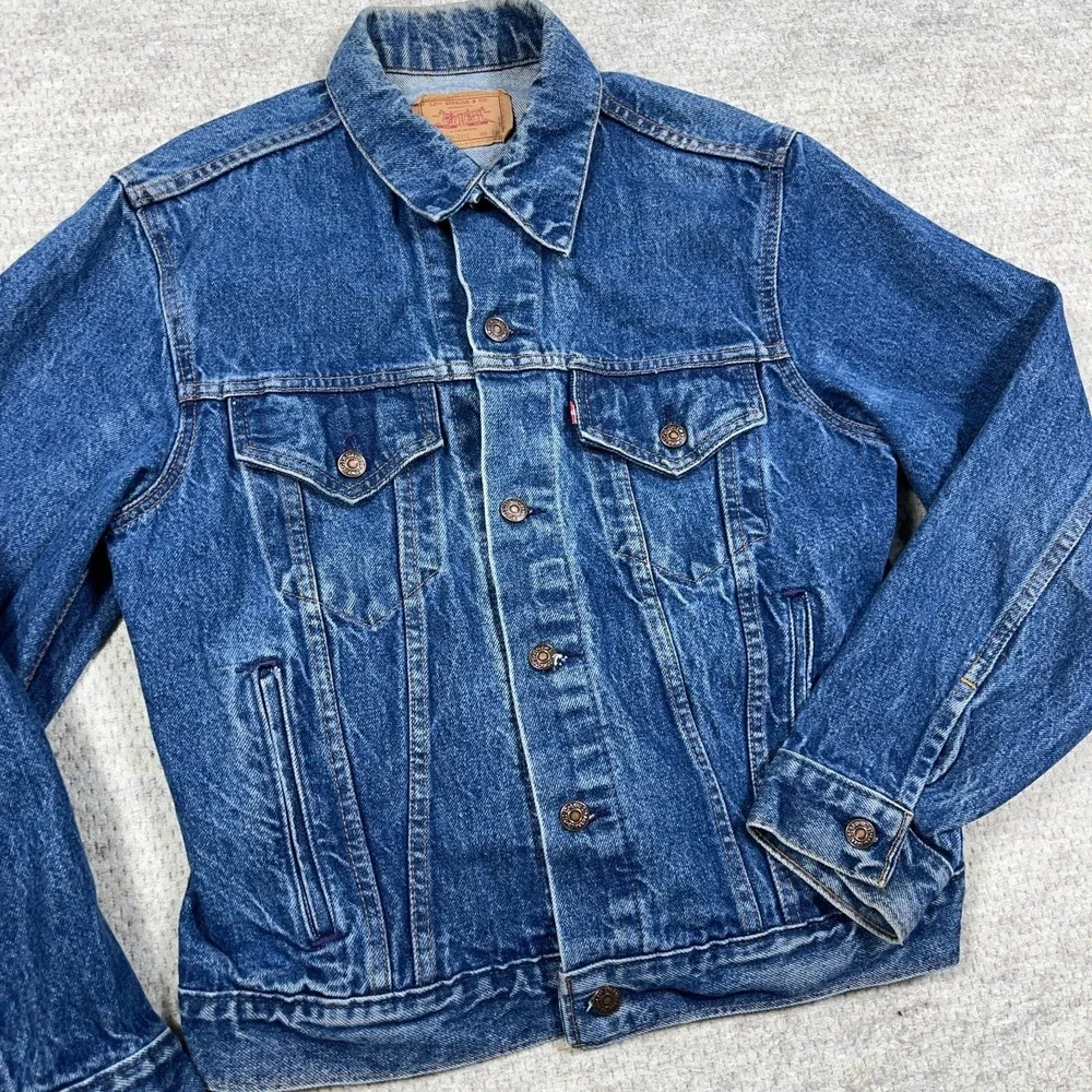 Vintage Levis Denim Jacket Men Size 42 Blue Med Wash 90s  USA Made 70506 0216